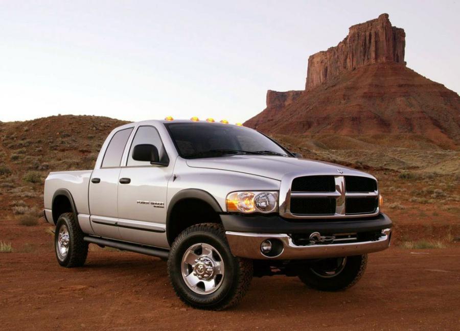  Dodge Ram Power Wagon Quad Cab 2005 года  (фото 40 из 61)